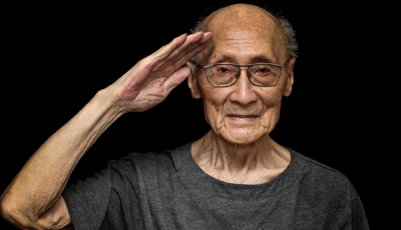 叶于良,生于1922年3月,福建福州人。1939年7月,自愿加入北平抗日杀奸团,曾参与刺杀川岛芳子、邹泉荪、舒壮怀、吴菊痴、俞大纯等多位日伪要员的行动。1940年8月,被捕入狱。1945年9月3日被释放。